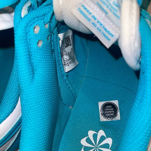 Nike White and Blue Dunks - Picture 5 of 5